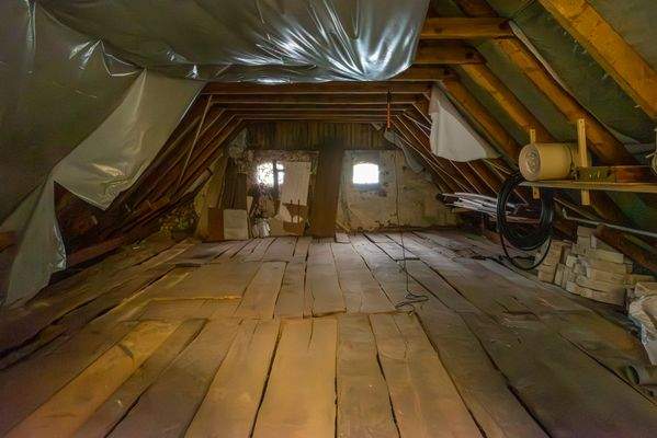 Ausbaufähiger Dachboden 