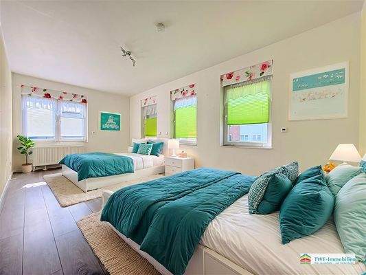 großzügiges Kinderzimmer