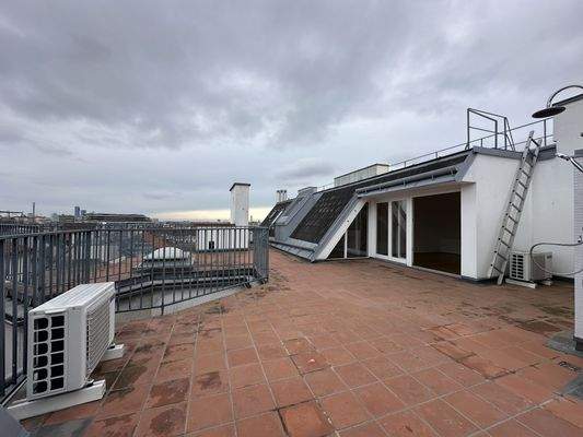 20251211_125454815_iOS