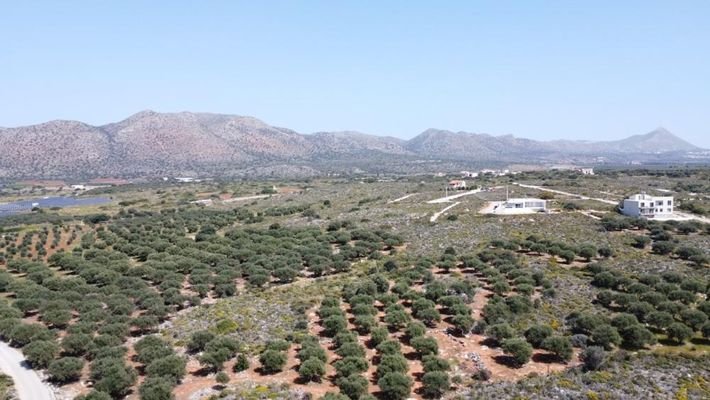 Kreta, Chorafakia: Grundstück in Strandnähe zu verkaufen