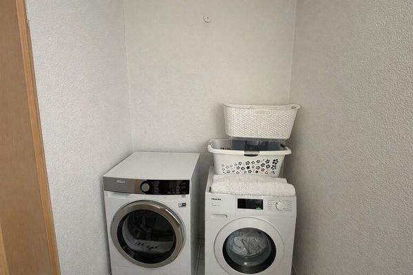 Wohnung 2 Waschküche im Bad