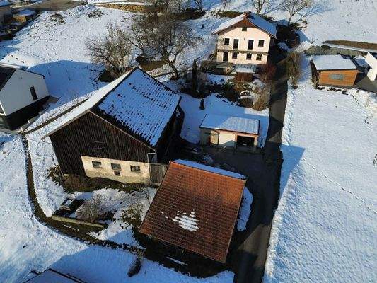 viel Platz im und ums Haus