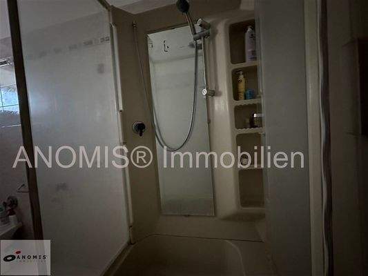 Bad mit Dusche
