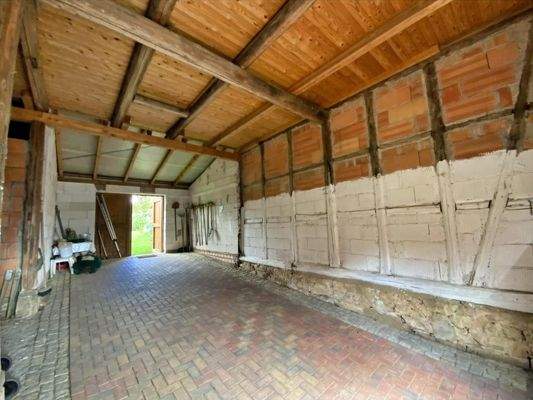 Große Scheune zum Ausbauen