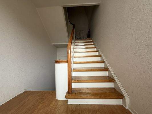 Treppenaufgang zum Spitzboden