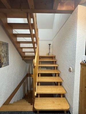 Massiv-Holztreppe
