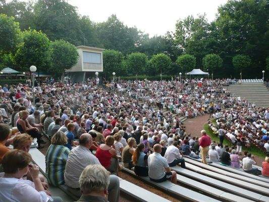 Stadtgarten mit Freilichtbühne,