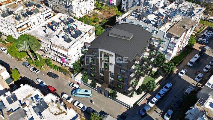 Apartments in a Complex near the Beach in Antalya Muratpaşa