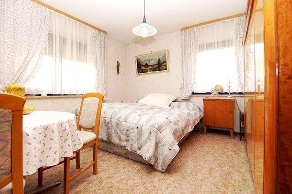 Elternschlafzimmer-EG