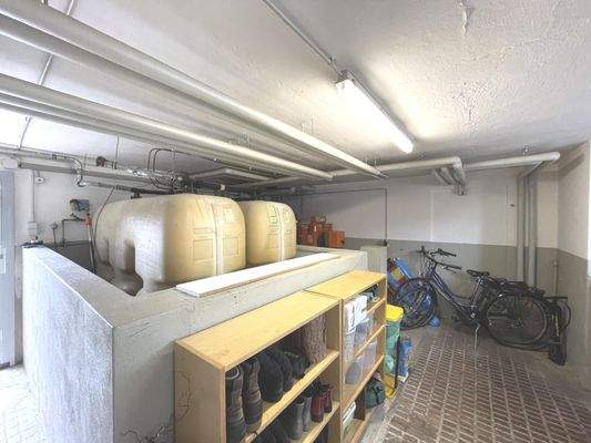 Lagerraum, Öl-Zentralheizung