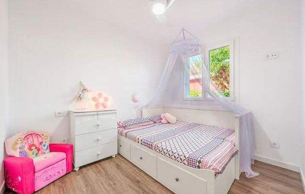 Villa with tourist licence near the sea for sale in Bahia Grande, Mallorca