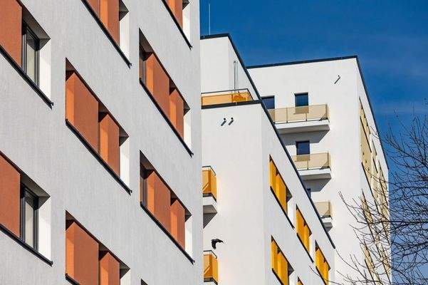 AM NEUEN PARK März 25