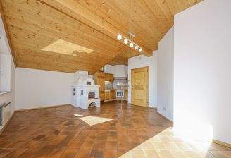 KITZIMMO-Dachgeschosswohnung in sonniger Ruhelage - Immobilien Jochberg.