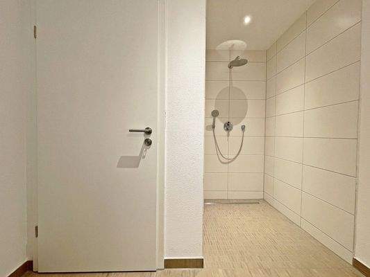 Bad der Einliegerwohnung (2).jpg