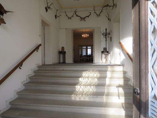 Eingang zur Empfangshalle 