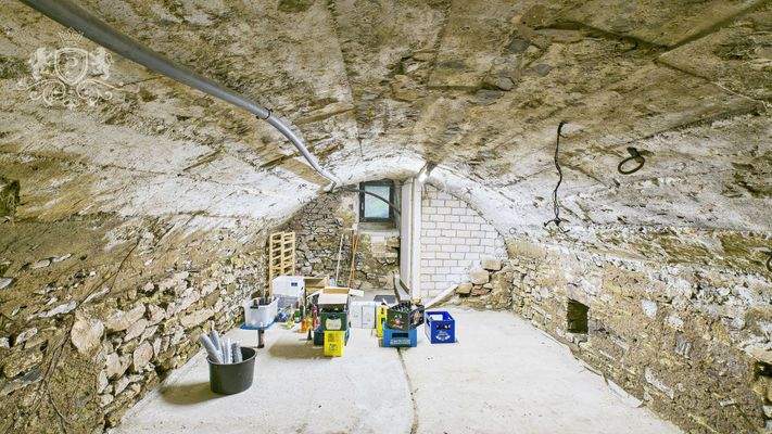 CAM01984G0-PR0423-STILL024