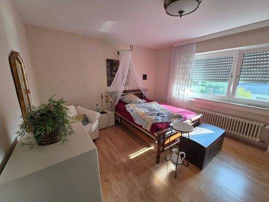 n1 - Gr Schlafzimmer.jpg