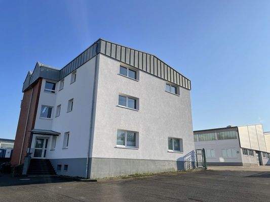 Gewerbefläche - Industriestraße 6 - Außenansicht 2