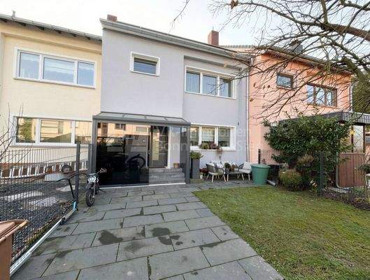 Frontansicht, Vorgarten