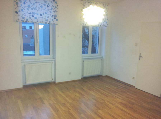 Wohn-&amp; Schlafzimmer