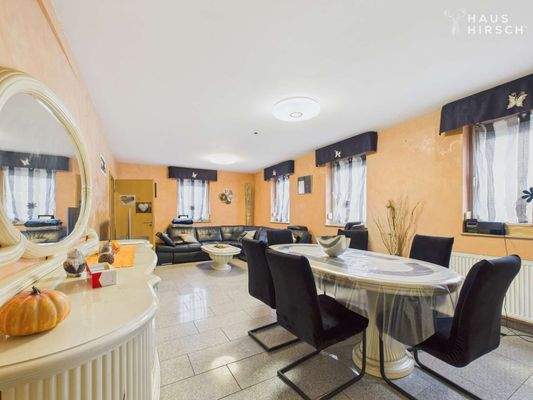 Wohnzimmer/Esszimmer