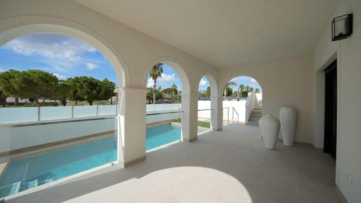 Überdachte Terrasse