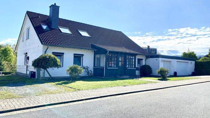 Seitliche Hausansicht 