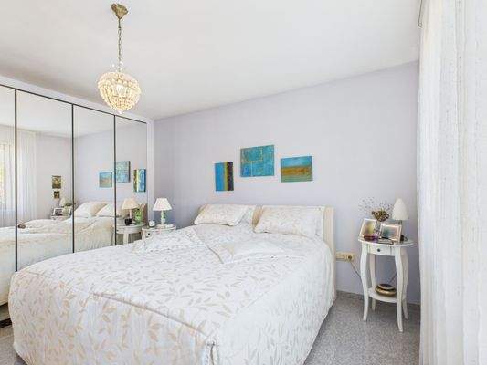 EG - Schlafzimmer (2).jpg