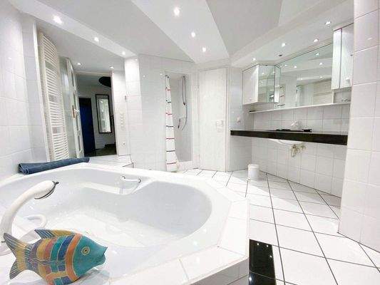 Kellergeschoss - Wellnessbereich (1).jpg