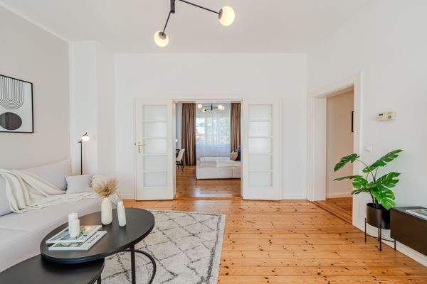 Bright 2-Bedroom Apartment in Berlin Zehlendorf_#63-11.jpg