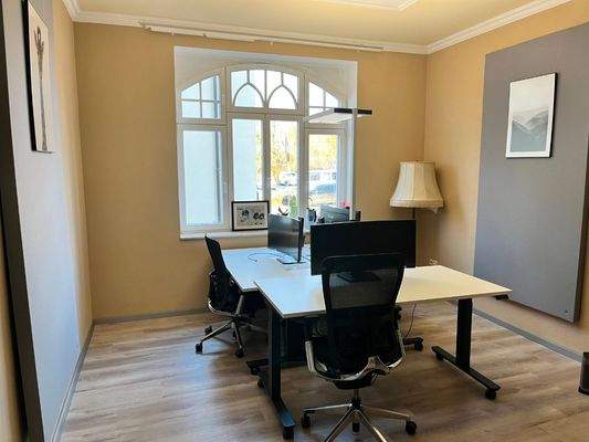 Schreibtischplätze 1