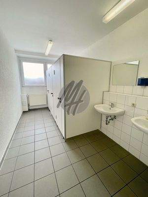 INFOS UNTER: 06171-586000