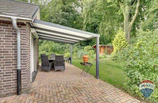 Terrasse 1 am Wohnzimmer