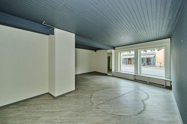 Geschäftshaus Geiselhöring  Erdgeschoss Laden VI