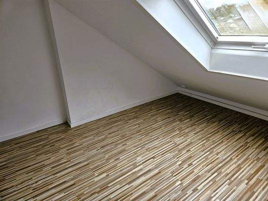 Arbeitszimmer im Spitzboden