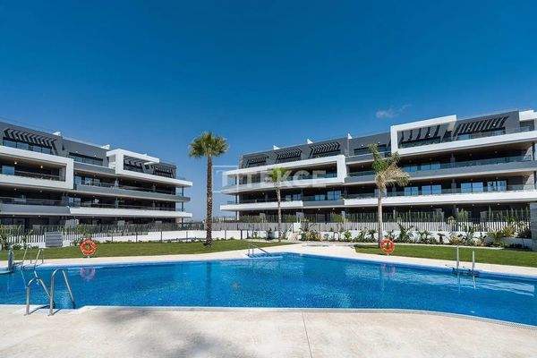 Modern Stylish Apartments in Complex in Torrevieja Alicante
