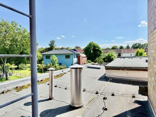 Blick hinter das Grundstück