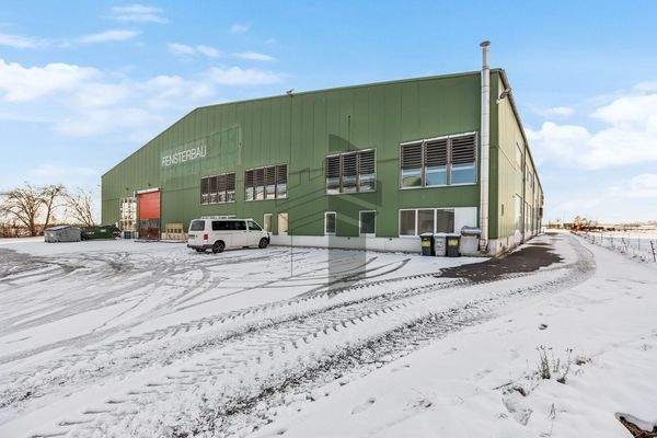 Produktionshalle - Fensterbau