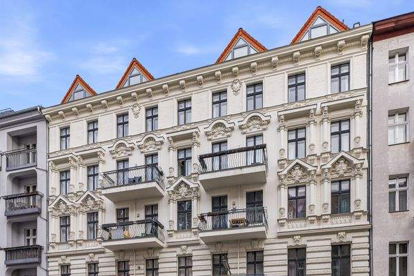 Mehrfamilienhaus - wundervoller Altbau