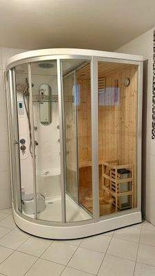 Sauna + Dampfdusche.jpg