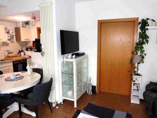 Wohnbereich ins Schlafzimmer.JPG