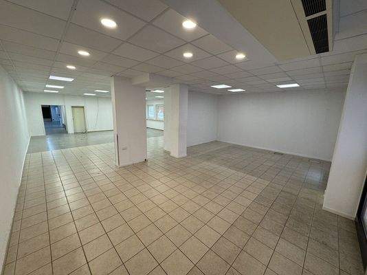 Laden/Praxis/Gewerbefläche