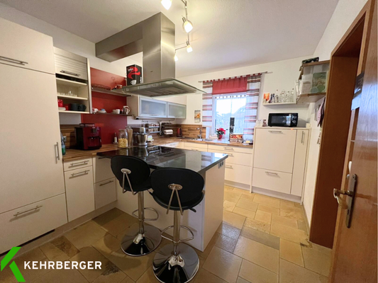 Küche mit Zugang zur Speise EG