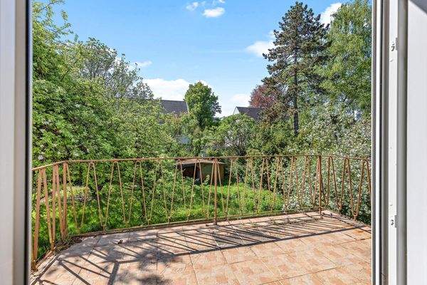 Blick vom Balkon im Obergeschoss