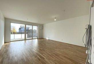 Blick von Küche Richtung Wohnbereich