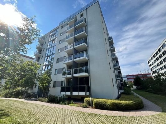 Immobilienrückseite Eingang