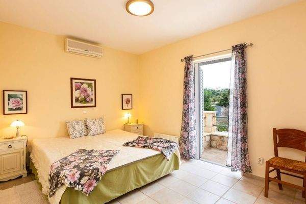 Kreta, Plaka: Einzigartige Villa mit herrlicher Aussicht zu verkaufen