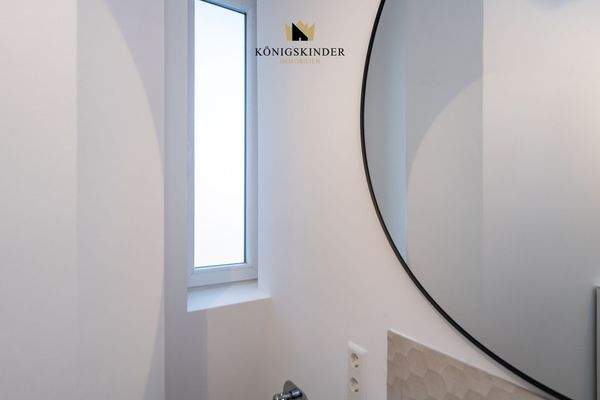 Selbst das kleine Fenster setzt Akzente