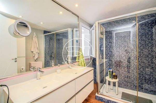 Hervorragendes Objekt