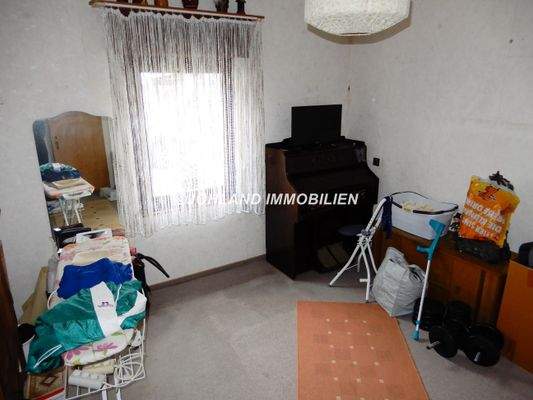 Kinder- oder Arbeitszimmer EG.JPG